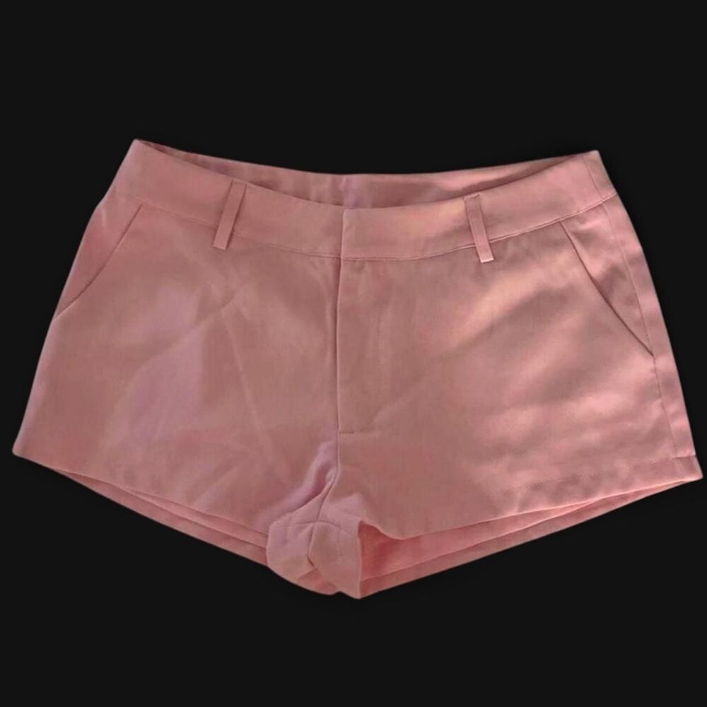Musera Baby Pink High-Waisted Shorts Women's Size S Chic Tailored Shorts